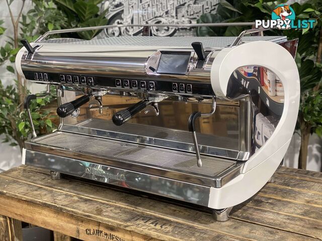 NUOVA SIMONELLI AURELIA WAVE 2 GROUP WHITE ESPRESSO COFFEE MACHINE CAFE COMMERCIAL BARISTA