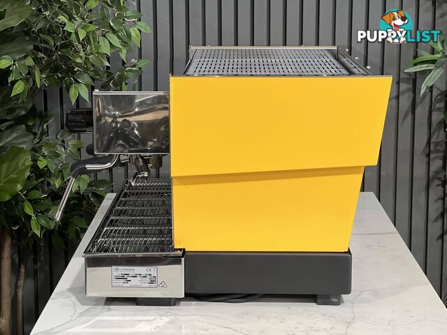 LA MARZOCCO LINEA CLASSIC S AV 2 GROUP ESPRESSO COFFEE MACHINE CANARY YELLOW - NEW CAFE COMMERCIAL