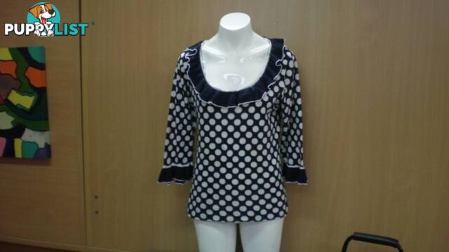 UNBRANDED - Dotted black + white top