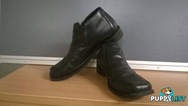 Julius Marlow Shoes (Black - No Laces)