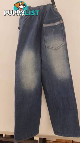 Women&#39;s Jeans Wear Size 28