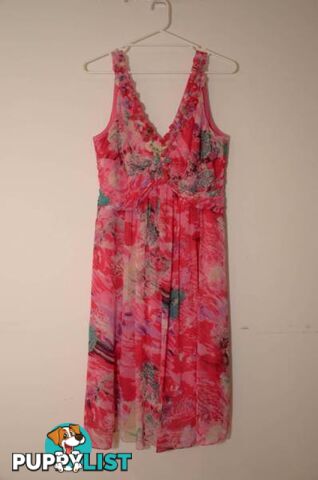 Women&#39;s Pink Sleeveless dress