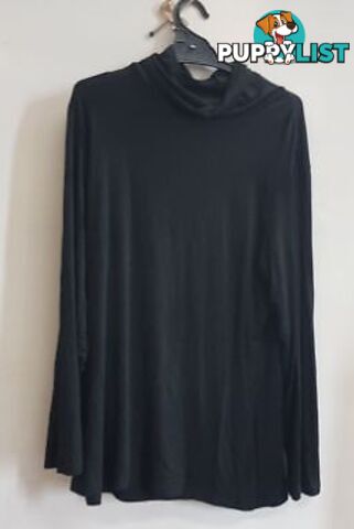 Warwick Jones Women&#39;s Long Sleeved Black Top Size L