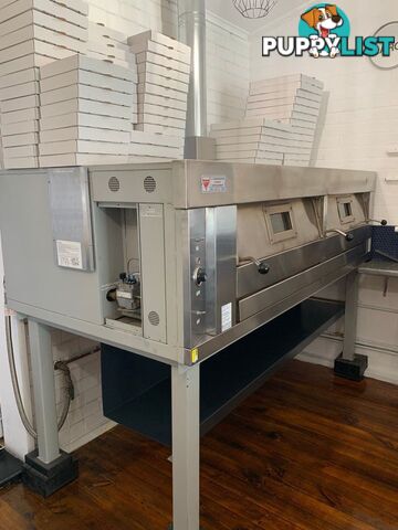 Stone deck pizza oven, gas pizza oven, commerical pizza oven. V.I.P