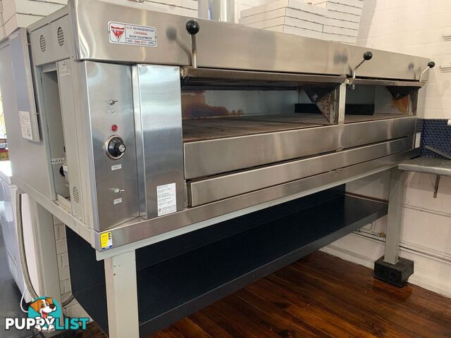Stone deck pizza oven, gas pizza oven, commerical pizza oven. V.I.P