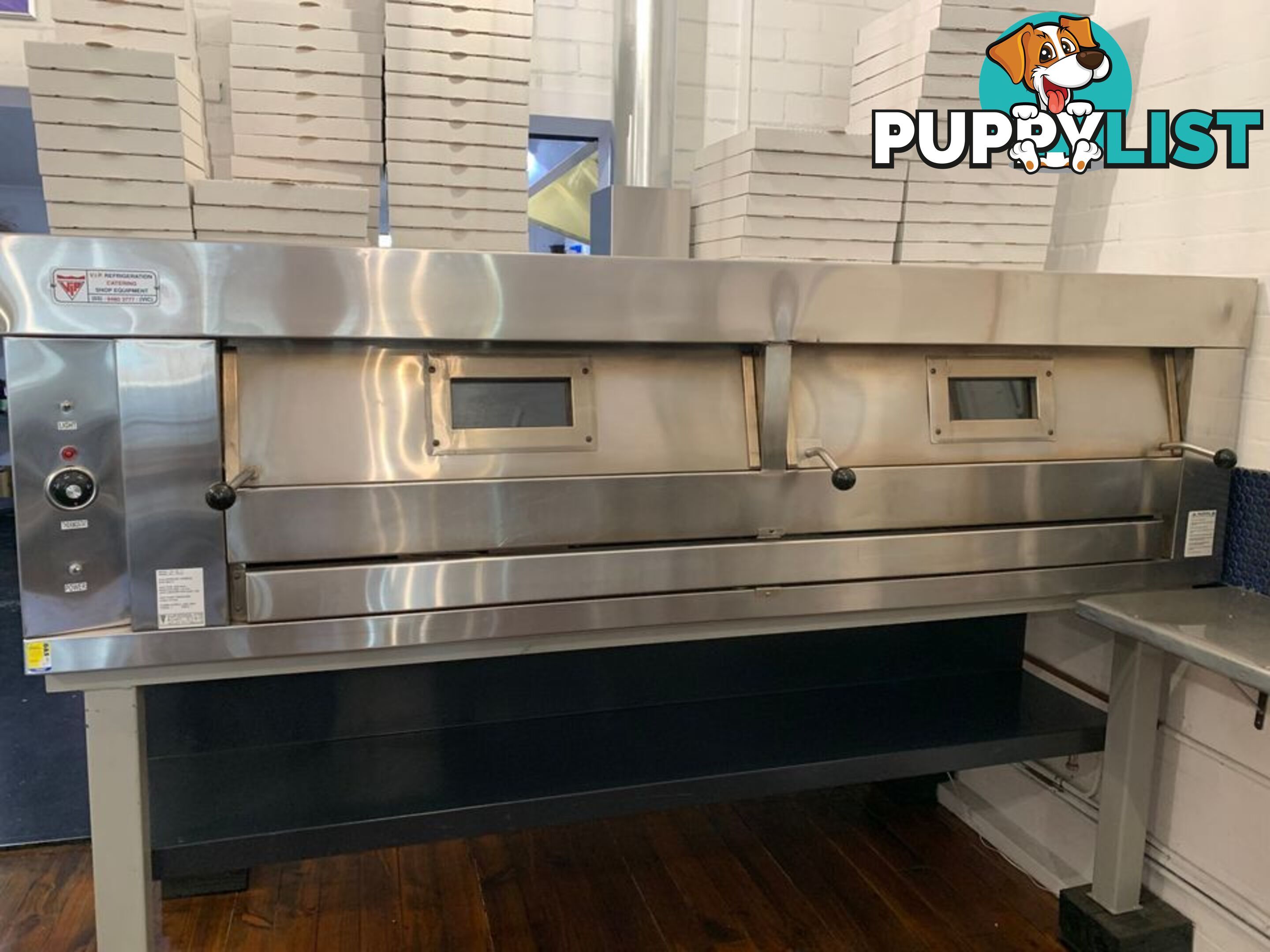 Stone deck pizza oven, gas pizza oven, commerical pizza oven. V.I.P