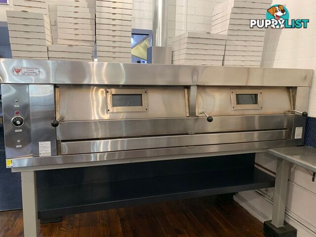 Stone deck pizza oven, gas pizza oven, commerical pizza oven. V.I.P