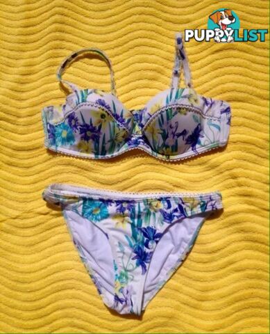 O'Neill Bikini Brand New