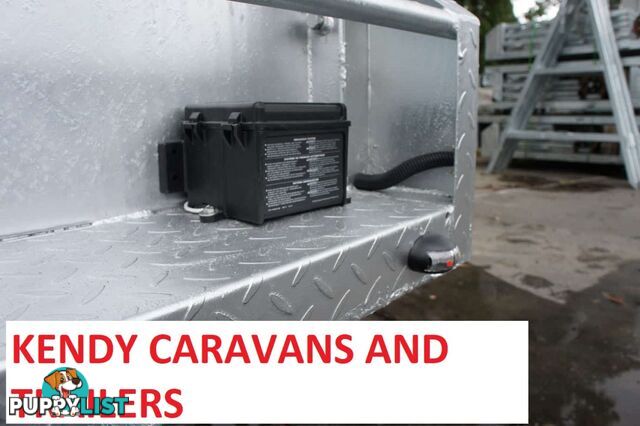 10 x 6 tandem axle (braked 3200kg) hot dipped galvanised H/duty box trailer with 900 mm cage