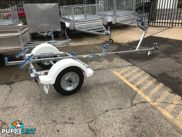 GAL BOAT TRAILER SUITS UP TO 4.0 mt ALUMINIUM HULL TARE 110 kg ATM 500 kg 