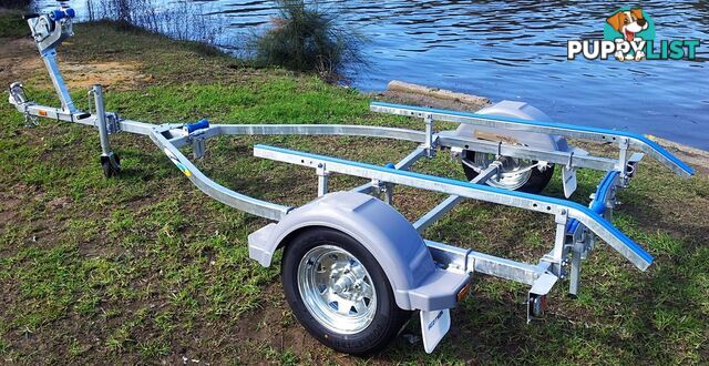 GAL BOAT TRAILER TO SUIT UP TO 4.35 mt ALUMINIUM HULL TARE 180 kg ATM 749 kg