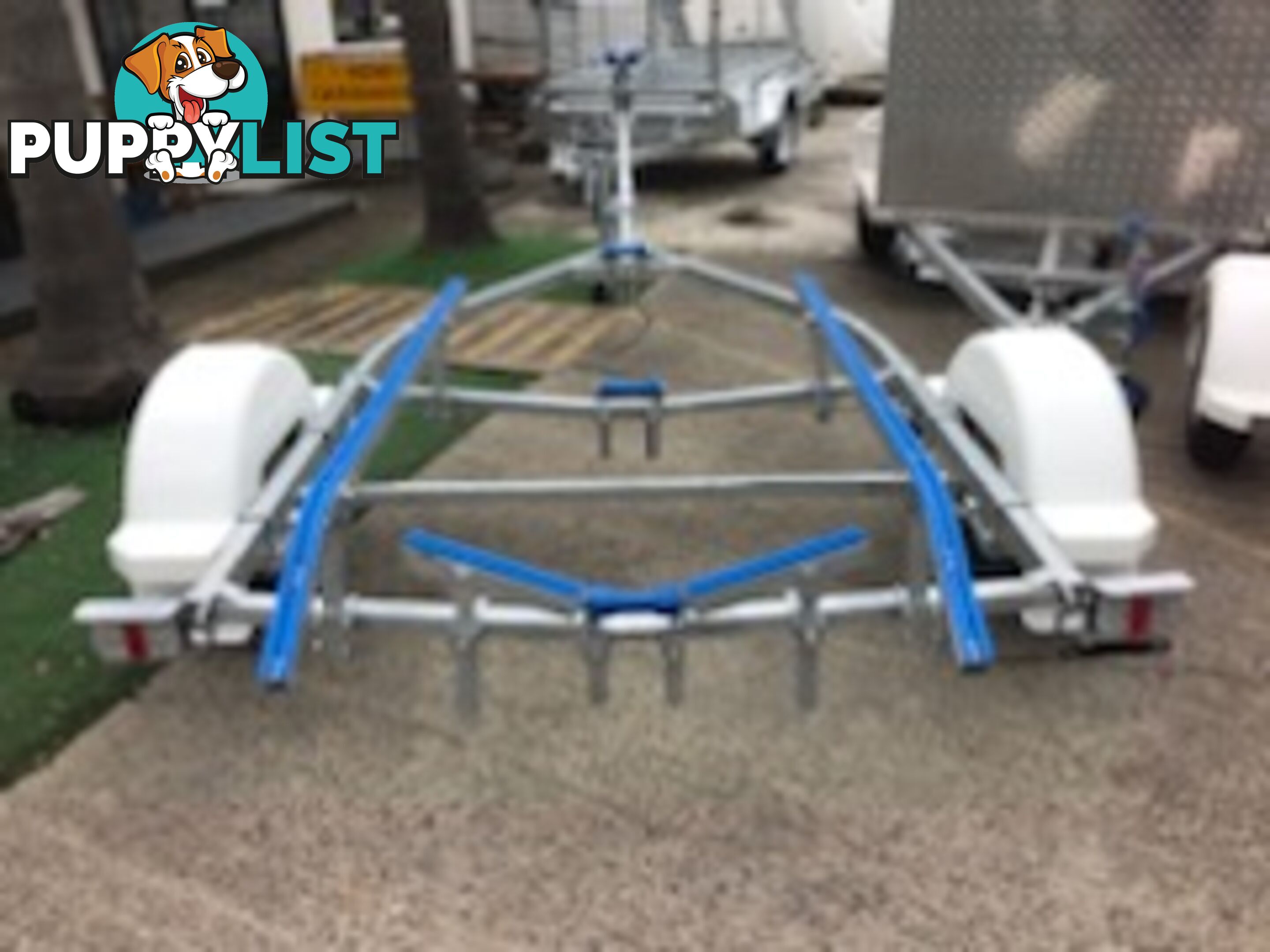 GAL BOAT TRAILER TO SUIT UP TO 4.35 mt ALUMINIUM HULL TARE 180 kg ATM 749 kg