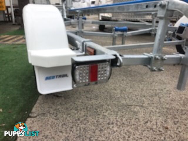 GAL BOAT TRAILER TO SUIT UP TO 4.35 mt ALUMINIUM HULL TARE 180 kg ATM 749 kg