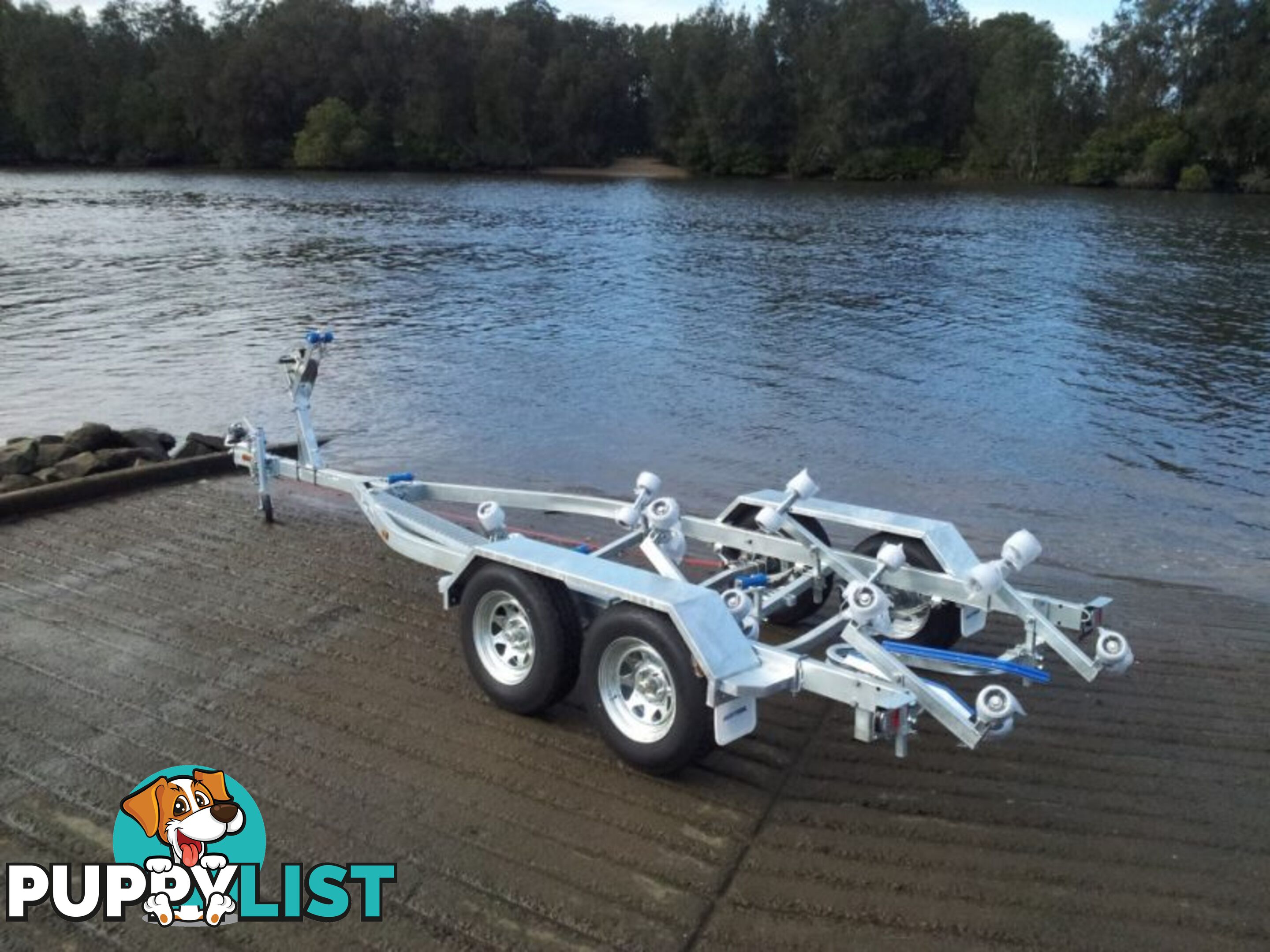 GAL BOAT TRAILER TO SUIT UP TO A 5.35 mt FIBREGLASS HULL TANDEM AXLE TARE 430 kg ATM 1999 kg BRAKED 