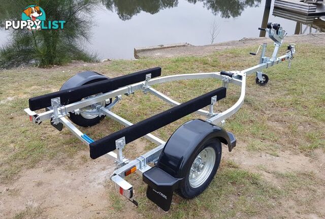 GAL BOAT TRAILER SUITS UP TO 3.95 mt BOAT TARE 140 kg ATM 600 kg 