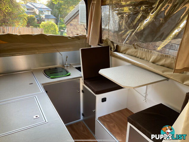 Wedgetail Slideon Camper 4X4