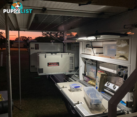Wedgetail Slideon Camper 4X4
