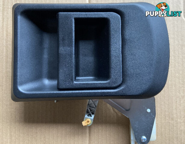 IVECO DAILY LH OUTER SLIDING DOOR HANDLE NEW GENUINE & AFTERMARKET NOW IN STOCK 500330807