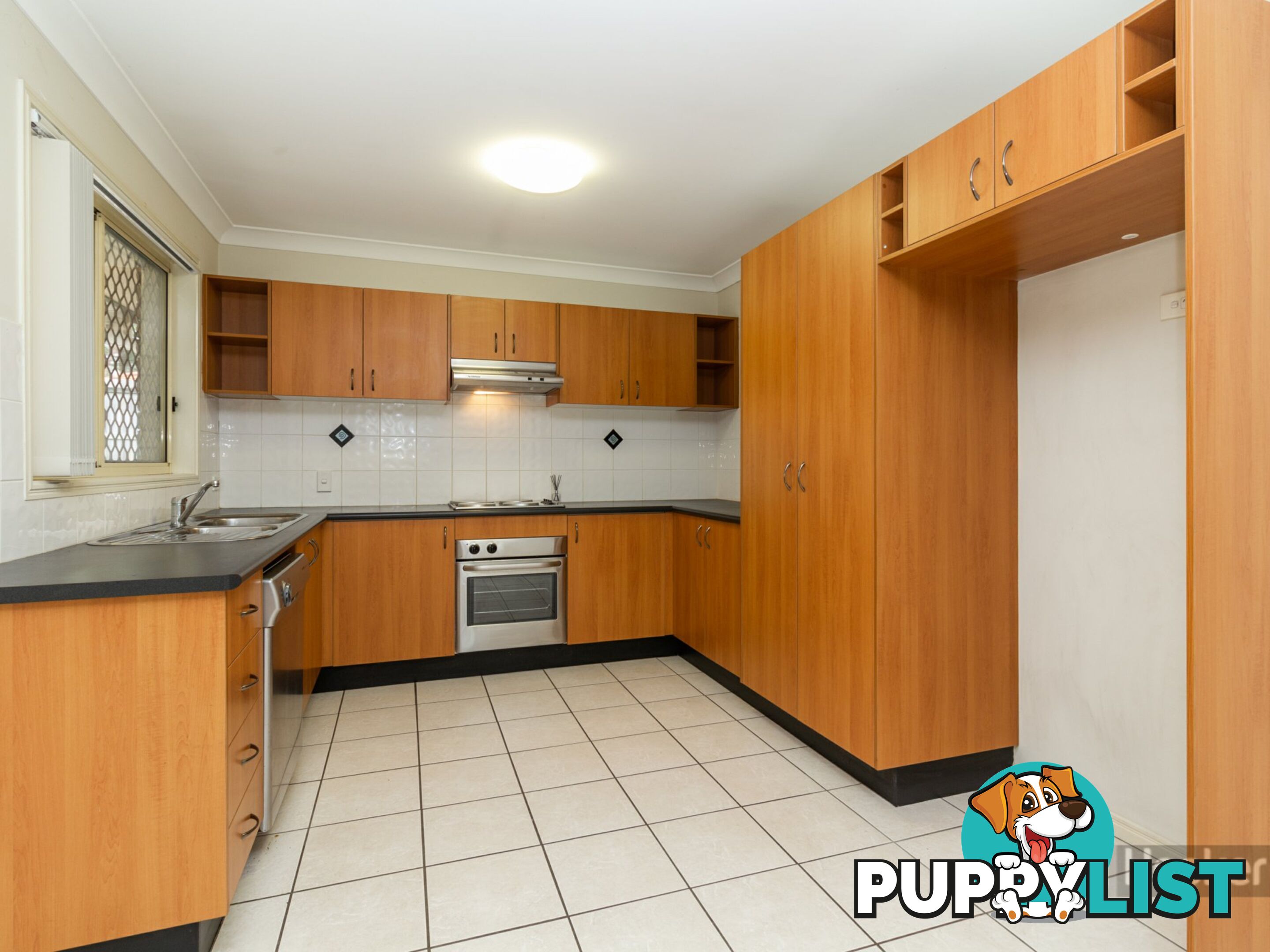 9 Taylor Place FOREST LAKE QLD 4078