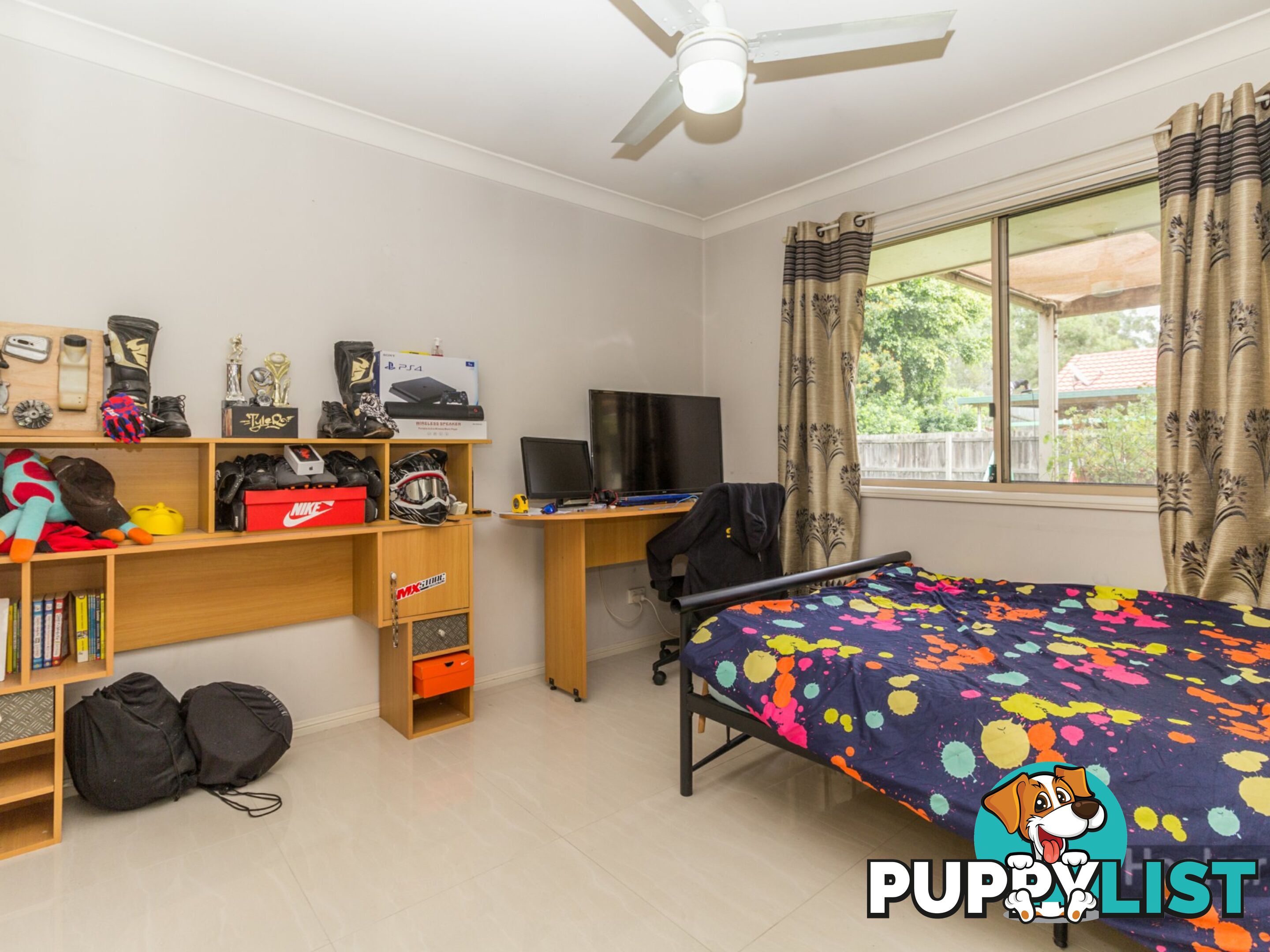 22 Hyde Place FOREST LAKE QLD 4078