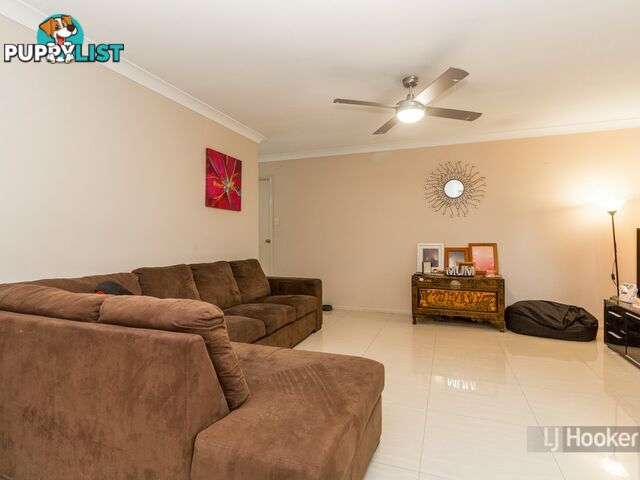 22 Hyde Place FOREST LAKE QLD 4078