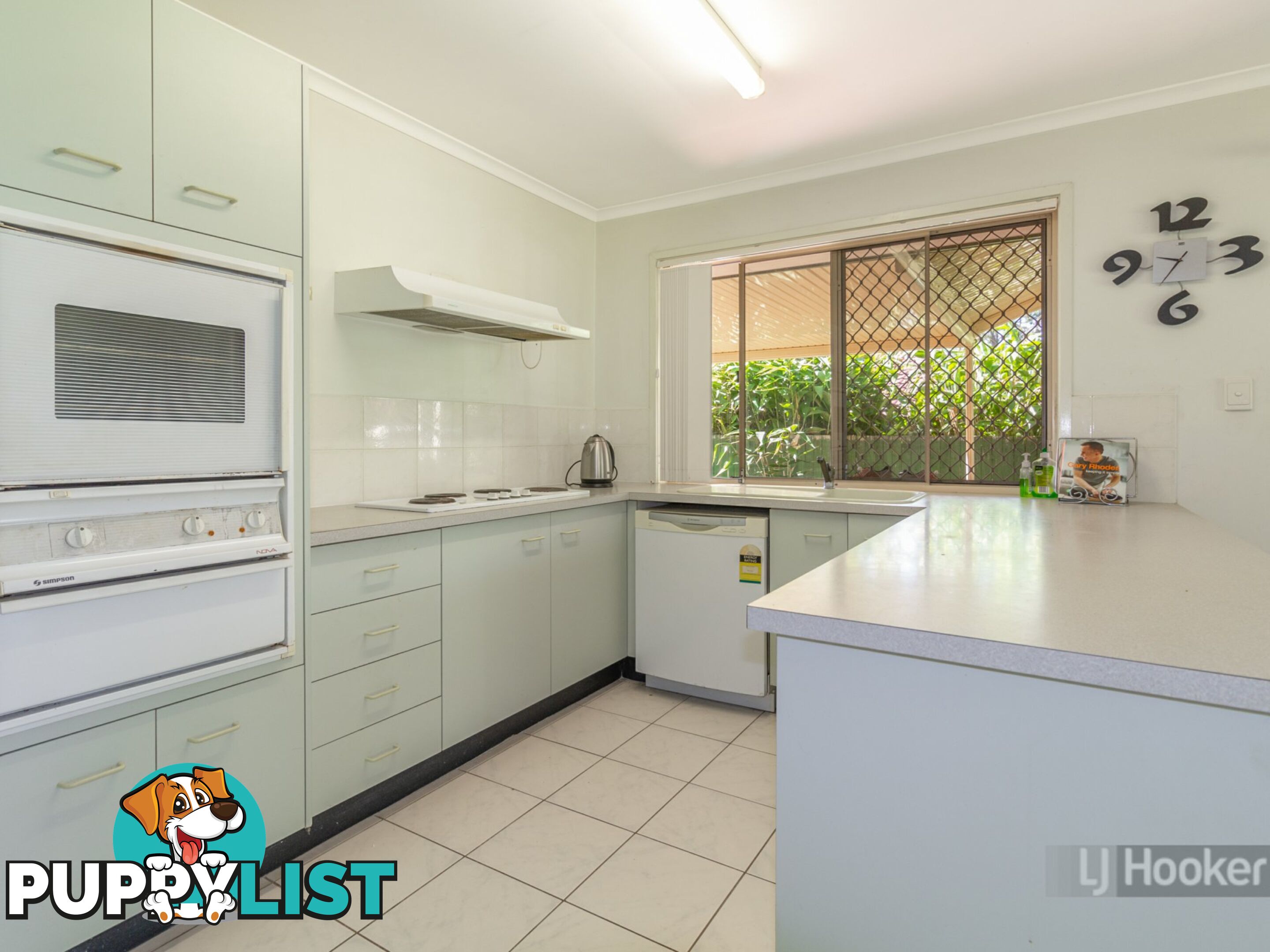 8 Baxter Crescent FOREST LAKE QLD 4078