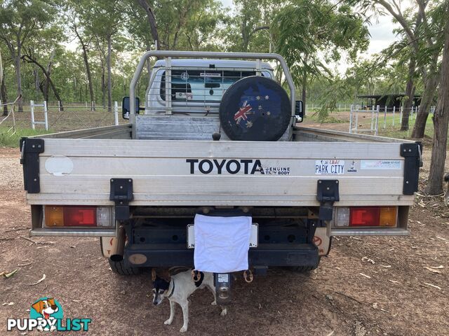 2015 Toyota Landcruiser VDJ79R GXL Ute Manual