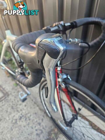 Scott CR1 size MED Carbon Road bike with spare wheel (free)