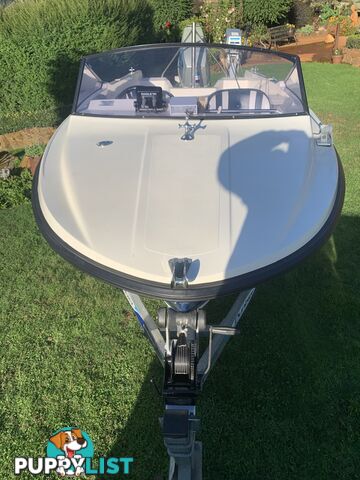 Haines Hunter 16R Speed Boat