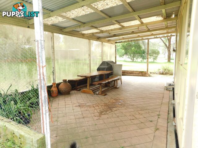 10 Byron Road TAHMOOR NSW 2573