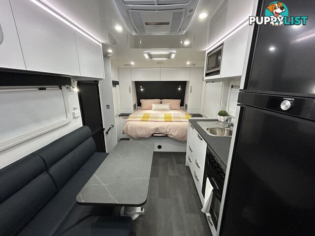 2025 DONWAY VINCENT 18' CD CARAVAN