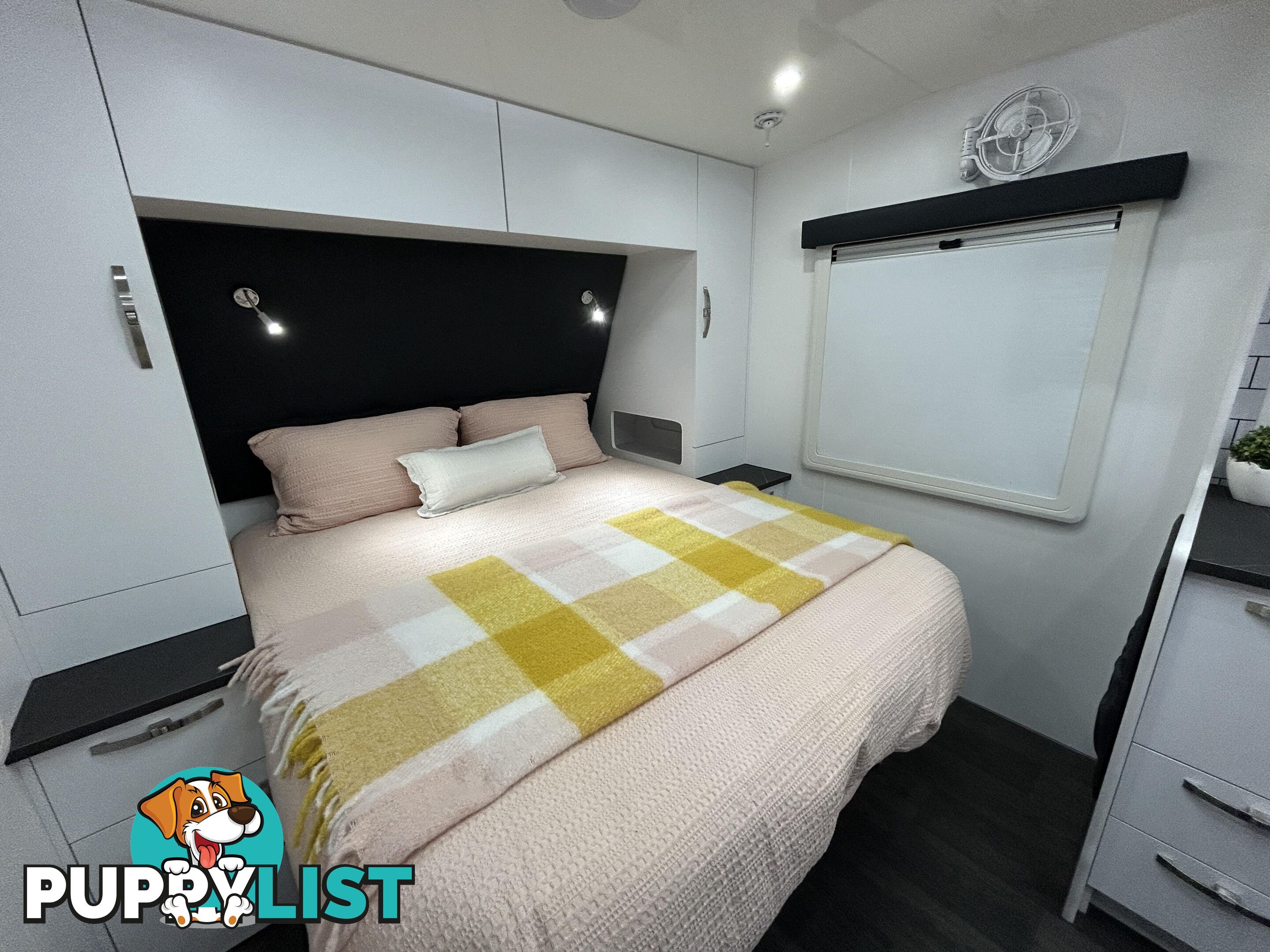 2025 DONWAY VINCENT 18' CD CARAVAN