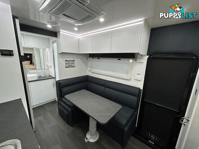 2025 DONWAY VINCENT 18' CD CARAVAN