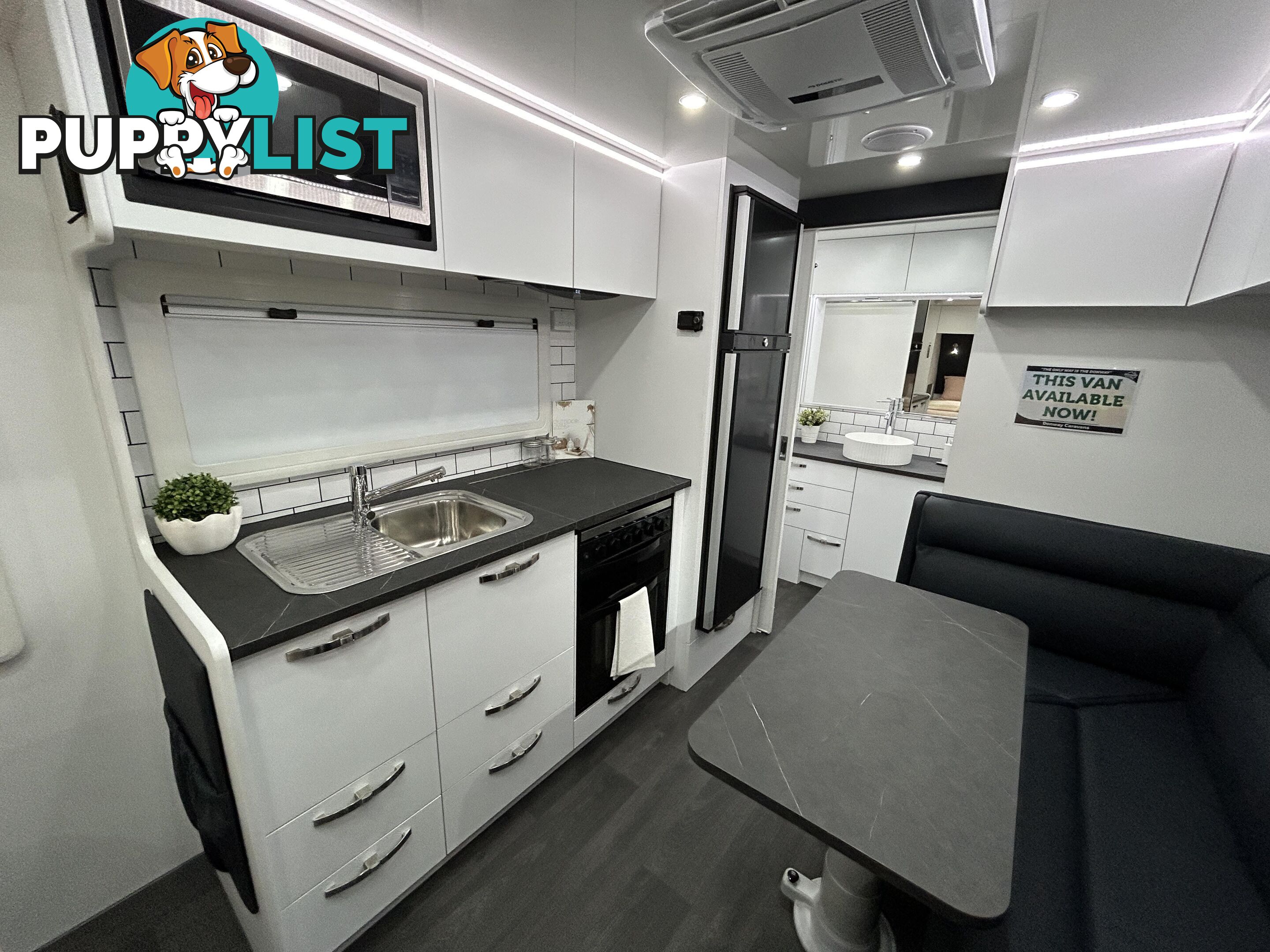 2025 DONWAY VINCENT 18' CD CARAVAN