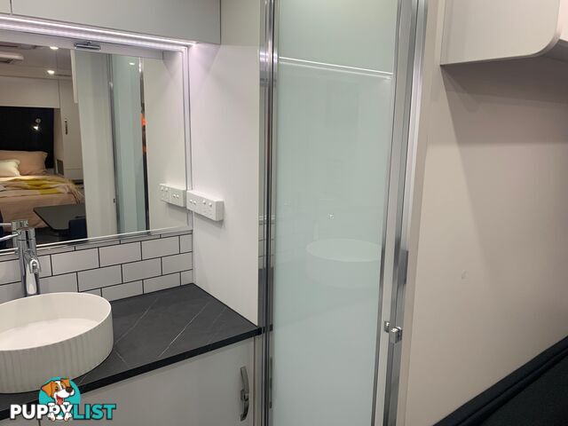 2025 DONWAY VINCENT 18' CD CARAVAN