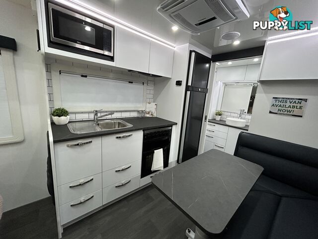 2025 DONWAY VINCENT 18' CD CARAVAN