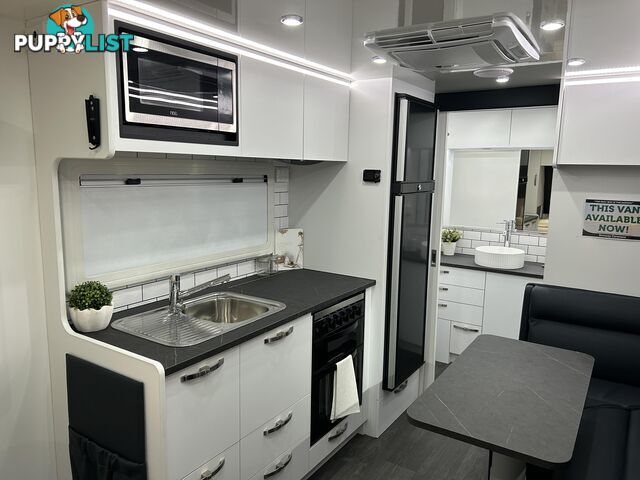 2025 DONWAY VINCENT 18' CD CARAVAN