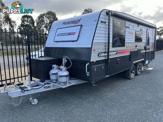 2017 PARAMOUNT COMMANDER XT 21Â RD CARAVAN