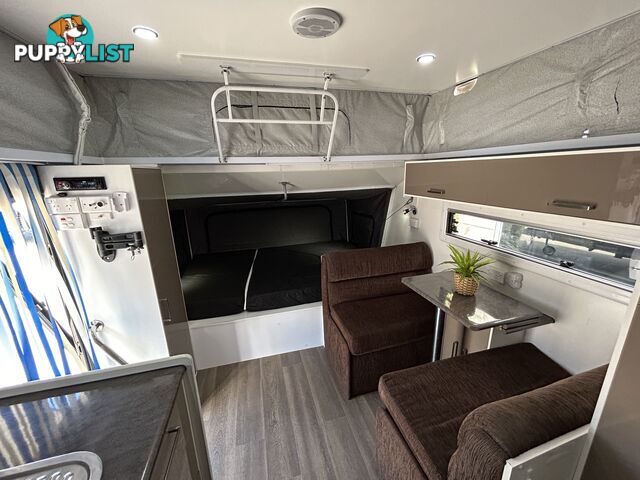 2017 TITAN BLACK HAWK 17Â6 CD POP TOP CARAVAN