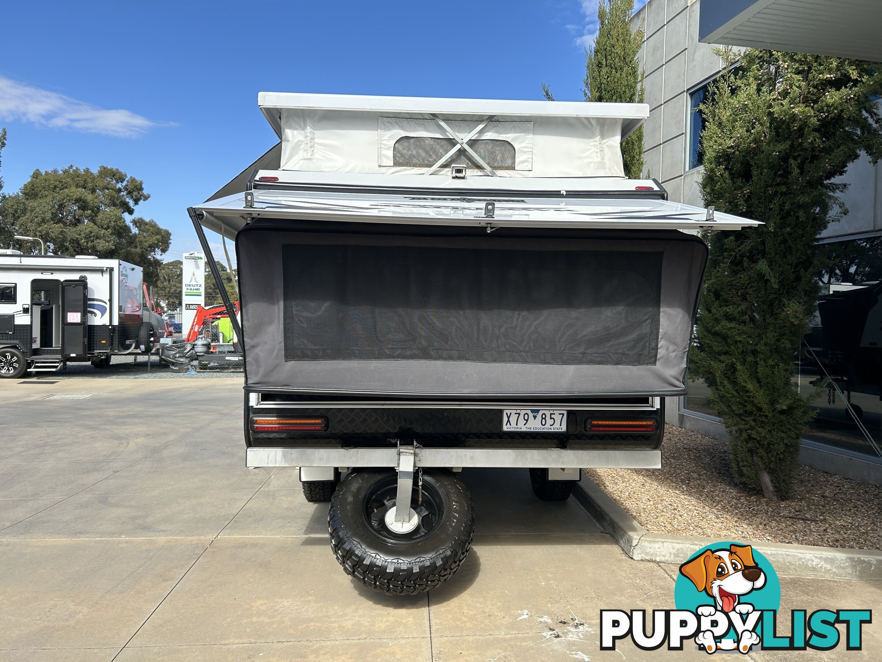 2017 TITAN BLACK HAWK 17Â6 CD POP TOP CARAVAN