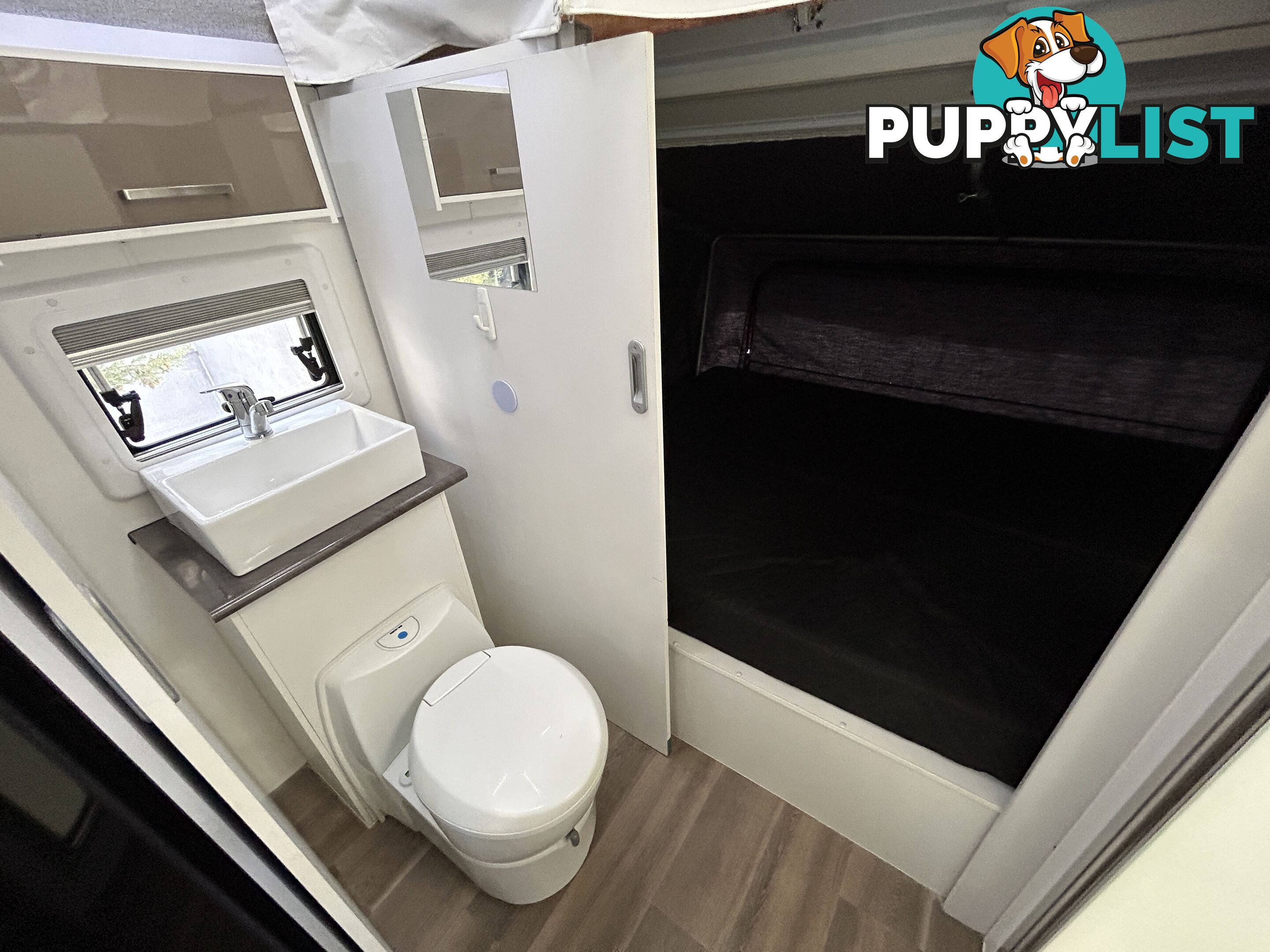 2017 TITAN BLACK HAWK 17Â6 CD POP TOP CARAVAN