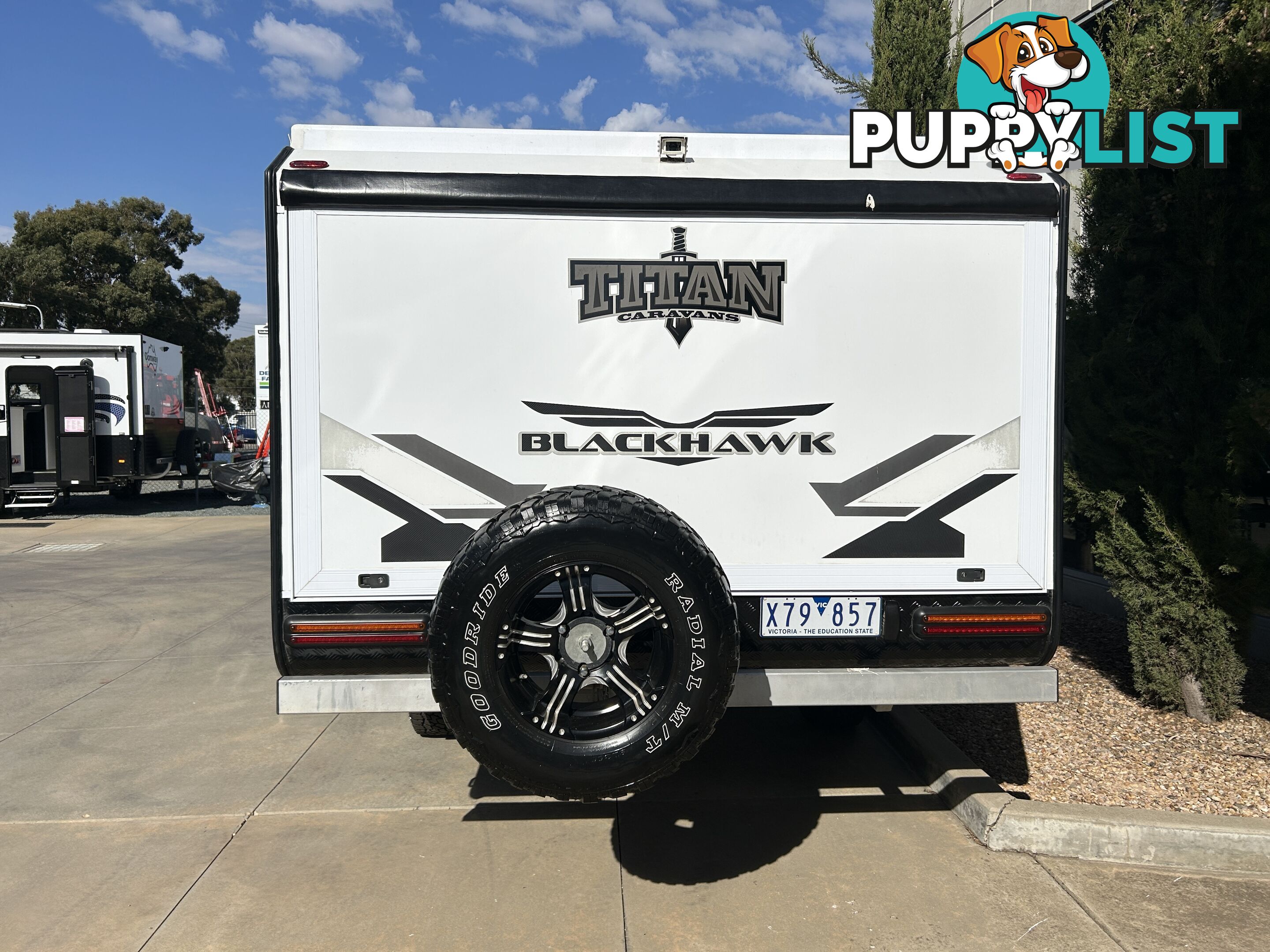2017 TITAN BLACK HAWK 17Â6 CD POP TOP CARAVAN