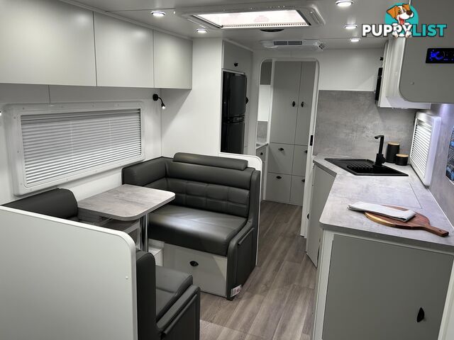 2025 DONWAY WAKOOL 216 CD CARAVAN