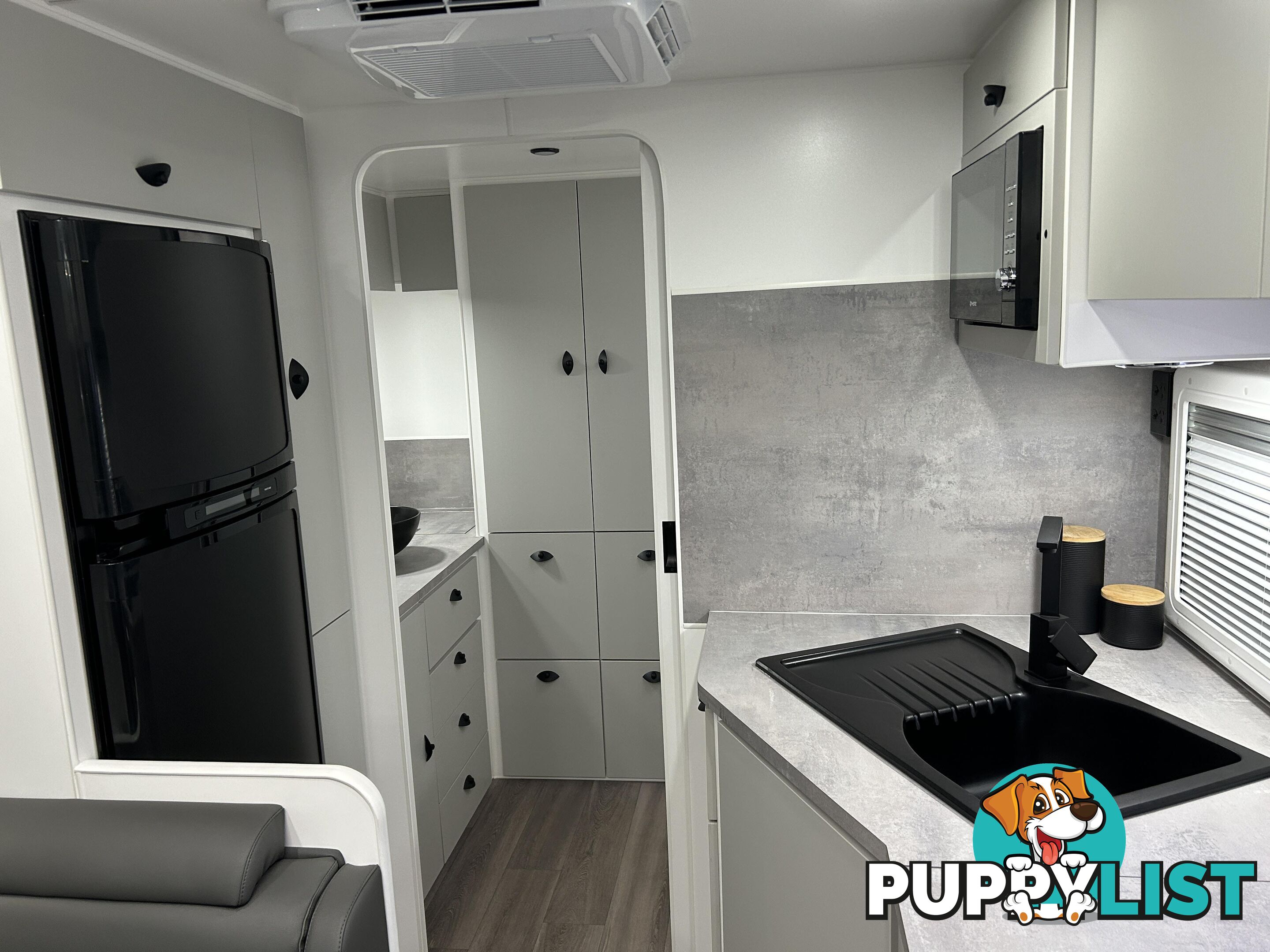 2025 DONWAY WAKOOL 216 CD CARAVAN