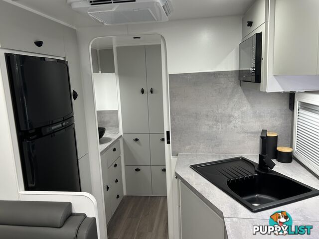 2025 DONWAY WAKOOL 216 CD CARAVAN