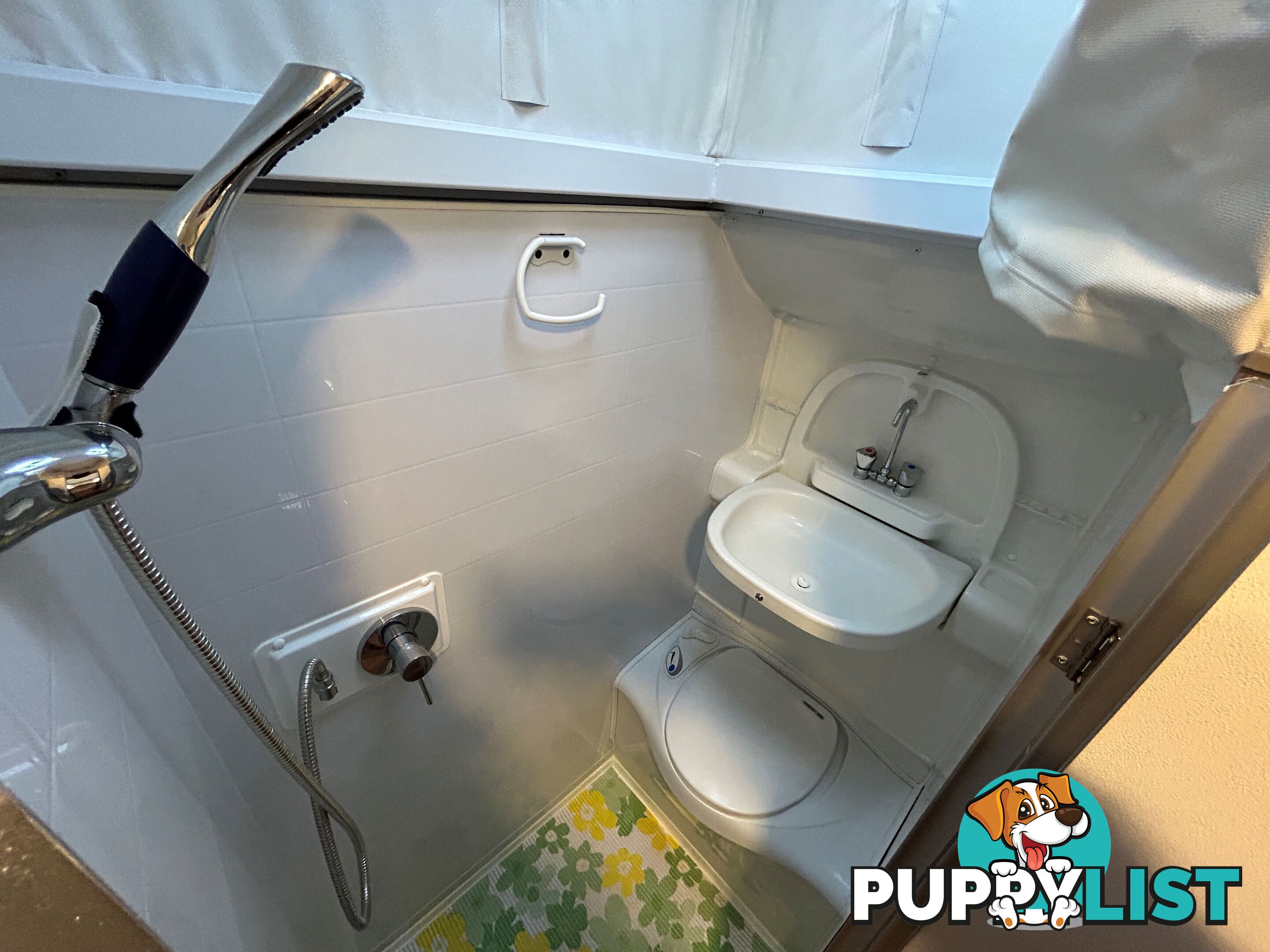 2013 JAYCO STERLING 18Â6 RD POP TOP CARAVAN