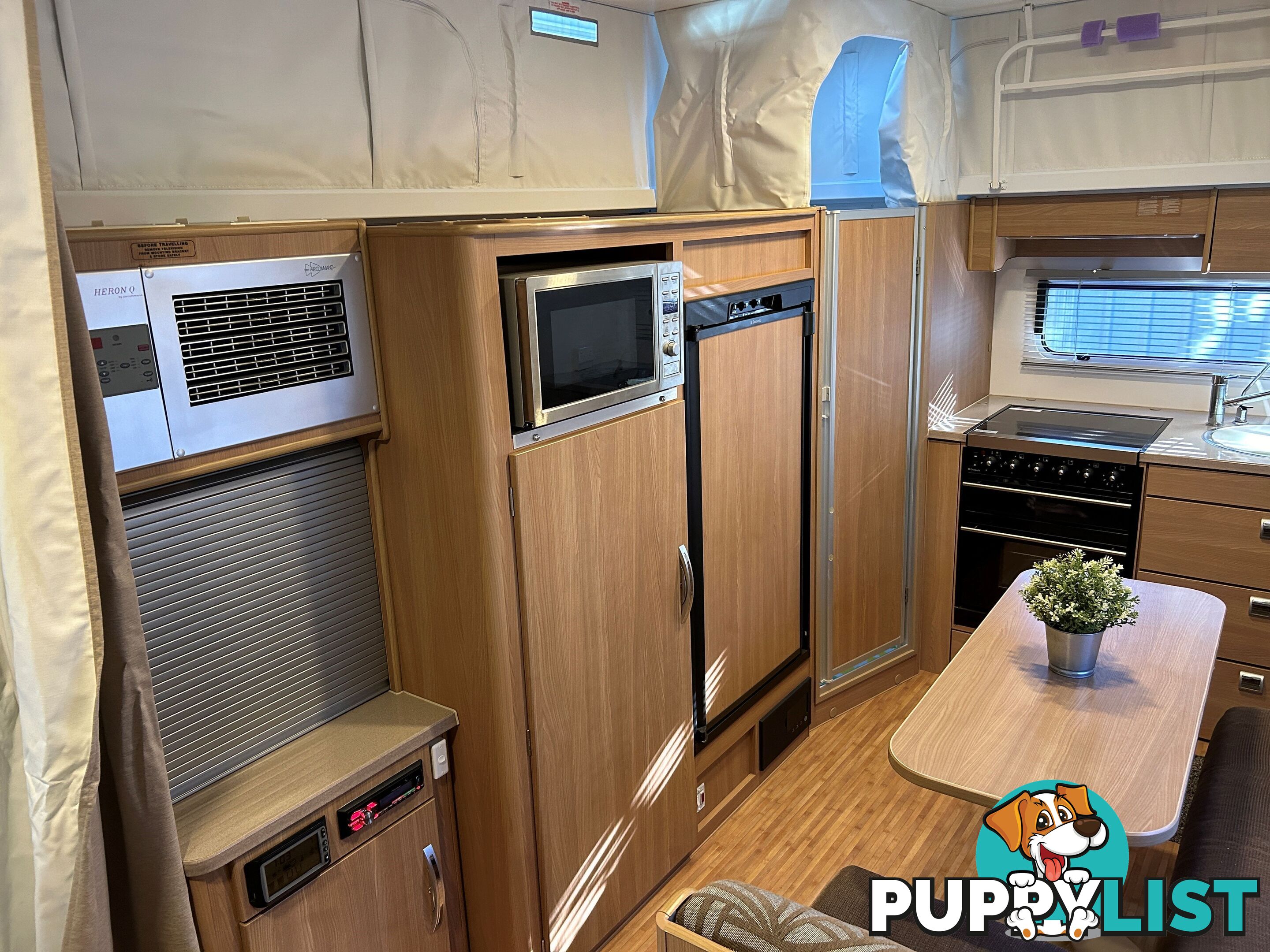 2013 JAYCO STERLING 18Â6 RD POP TOP CARAVAN