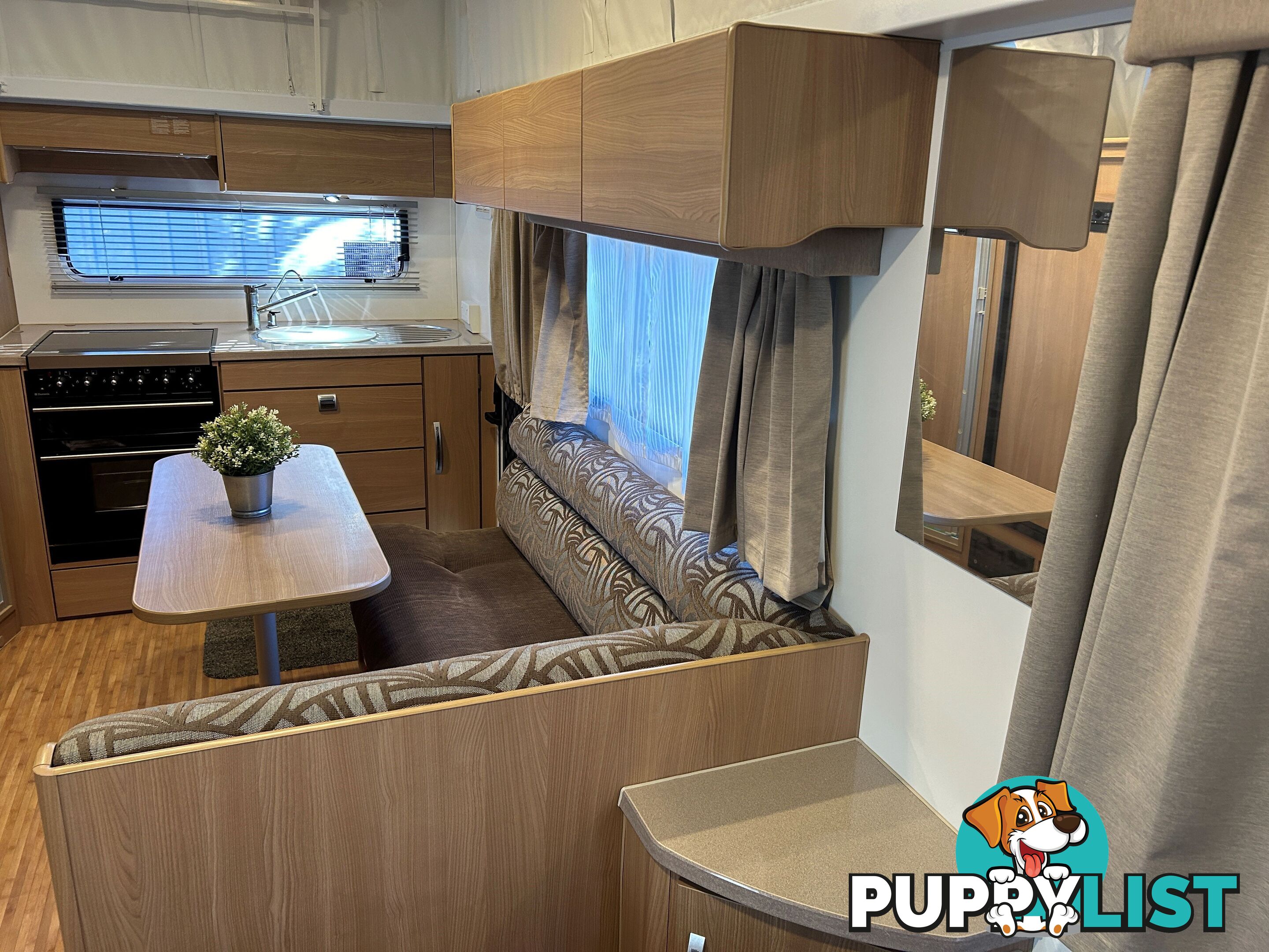 2013 JAYCO STERLING 18Â6 RD POP TOP CARAVAN