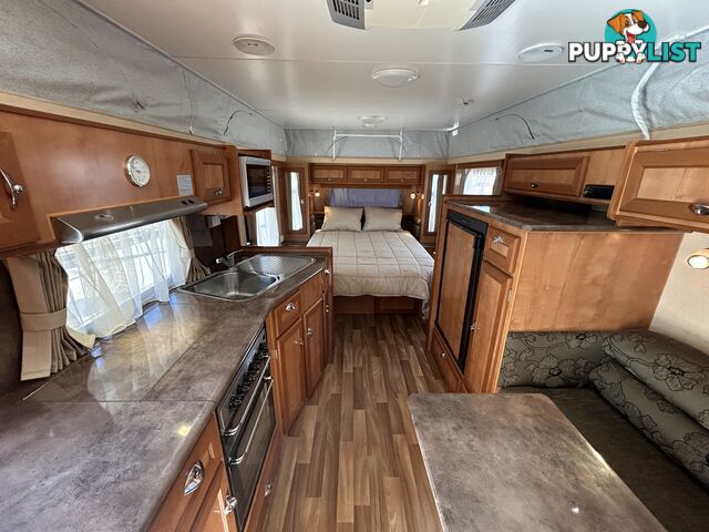 2011 MAJESTIC KNIGHT 19'6 RD POP TOP CARAVAN