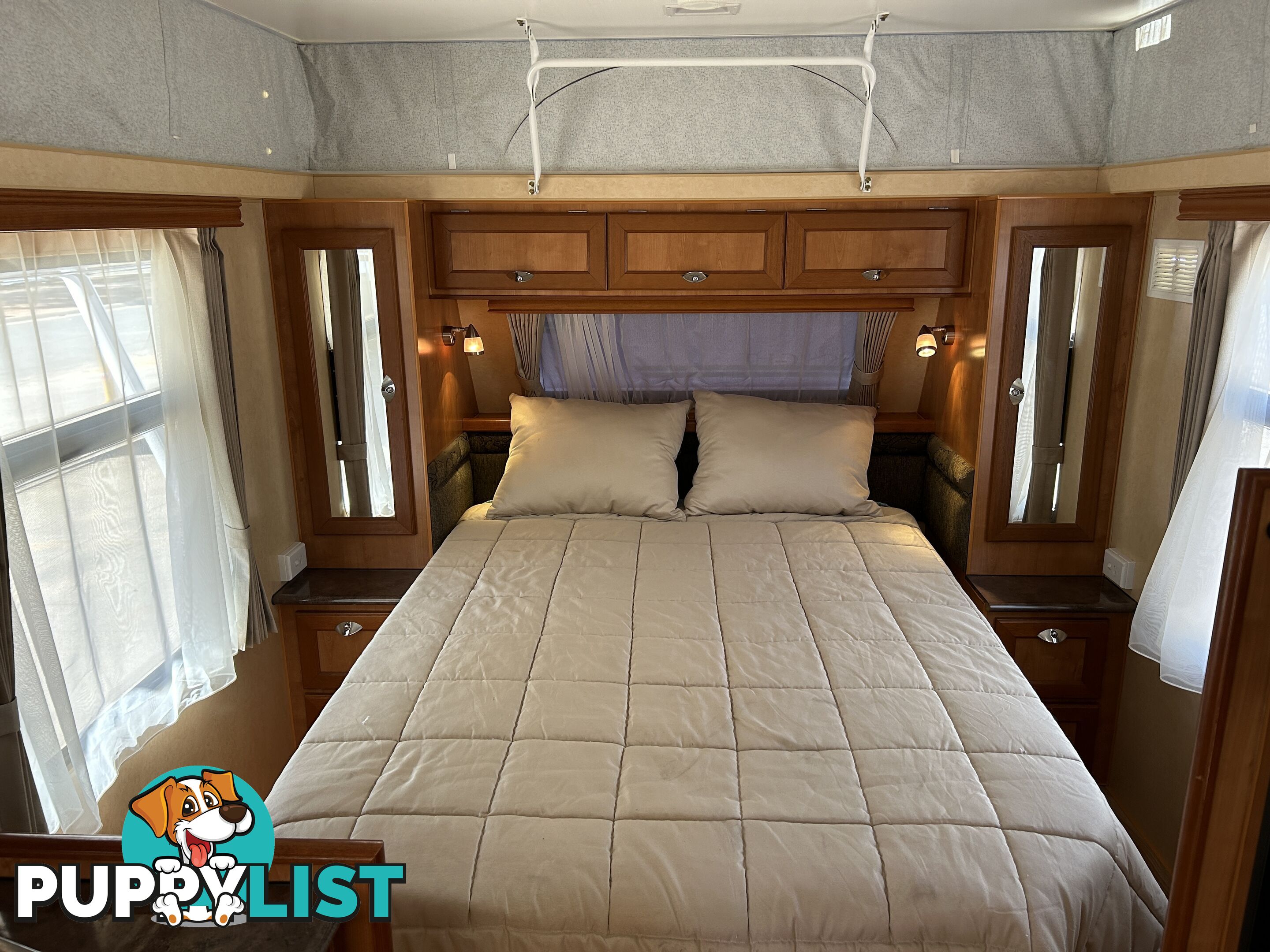 2011 MAJESTIC KNIGHT 19'6 RD POP TOP CARAVAN